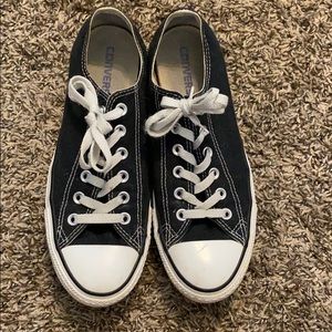 Black/White Converse